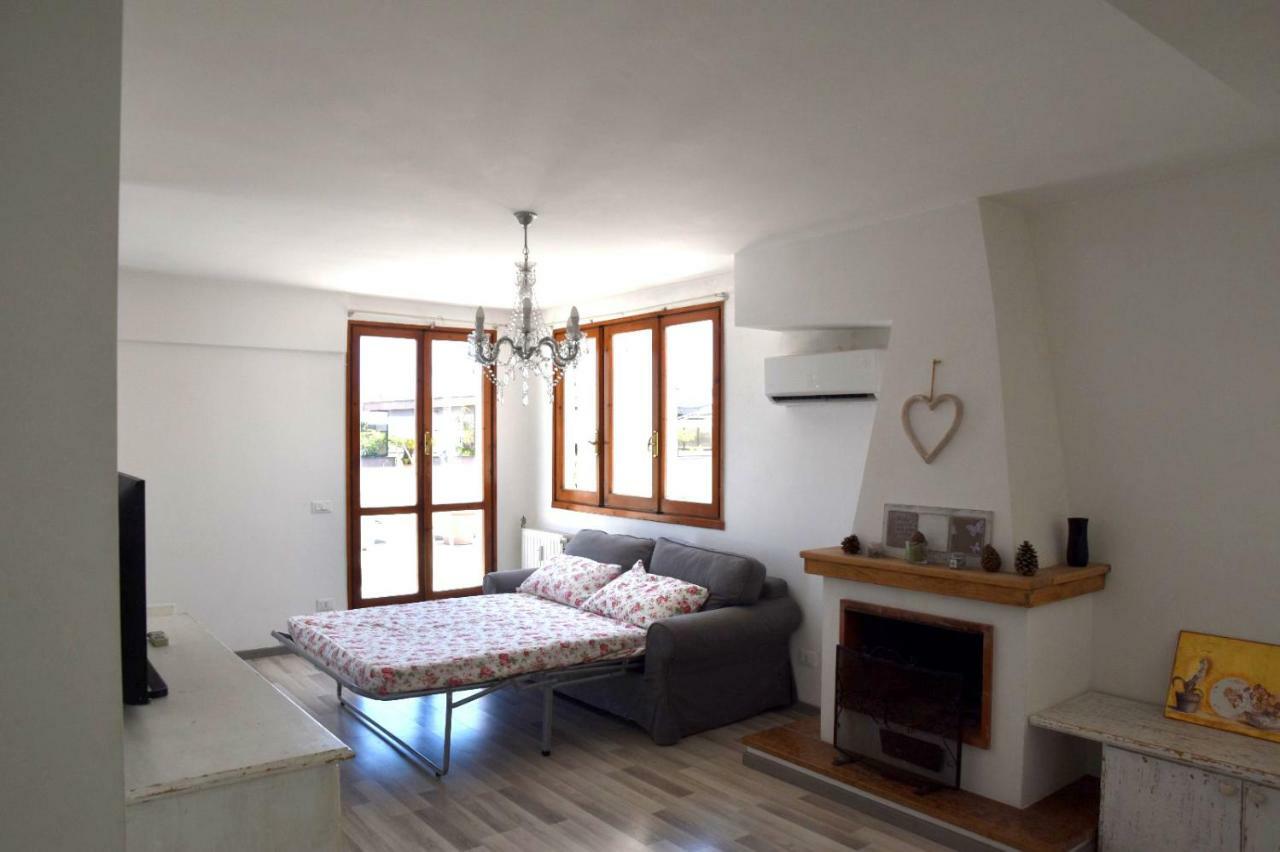 Superattico Panoramico Apartment Castel Fusano Екстериор снимка